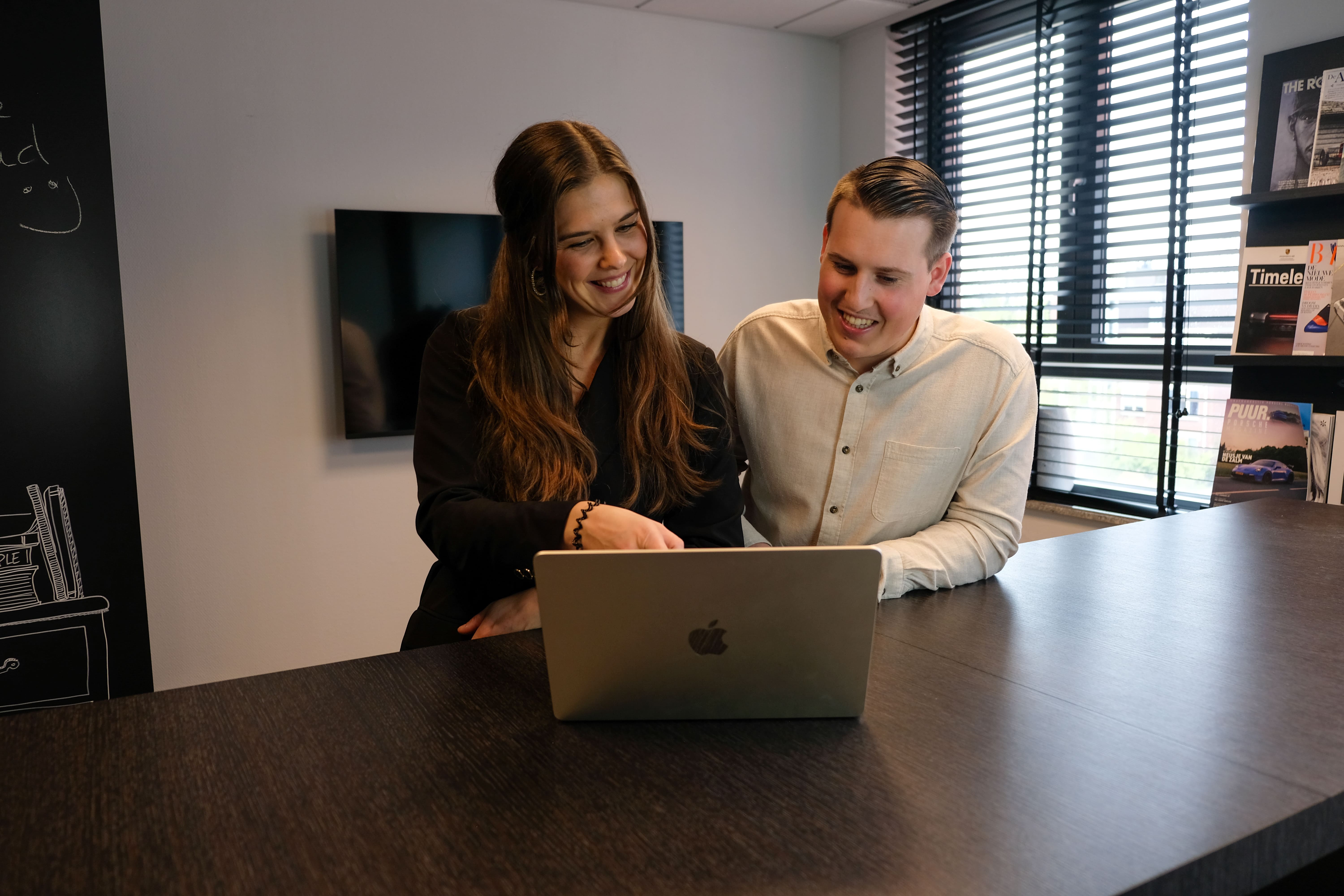 Recruiters van Proud People in gesprek over de beste match voor detachering